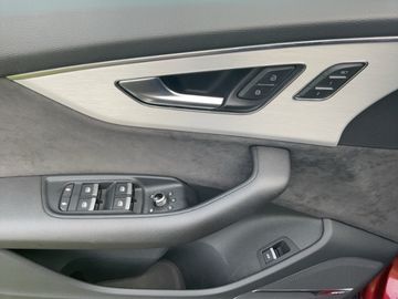 Audi Q7 - 11