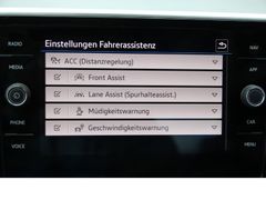 Fahrzeugabbildung Volkswagen T-Roc Style *Alcantara*ACC*AppConnect*LED-SW*