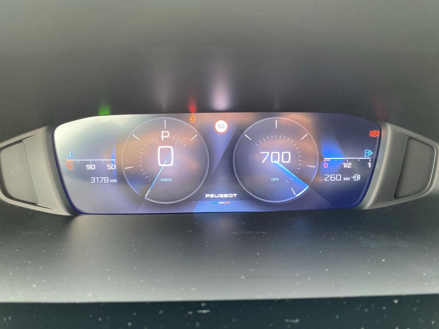 Fahrzeugabbildung Peugeot 308 SW Allure 1.2 PureTech 130 EU6e  *Navigation