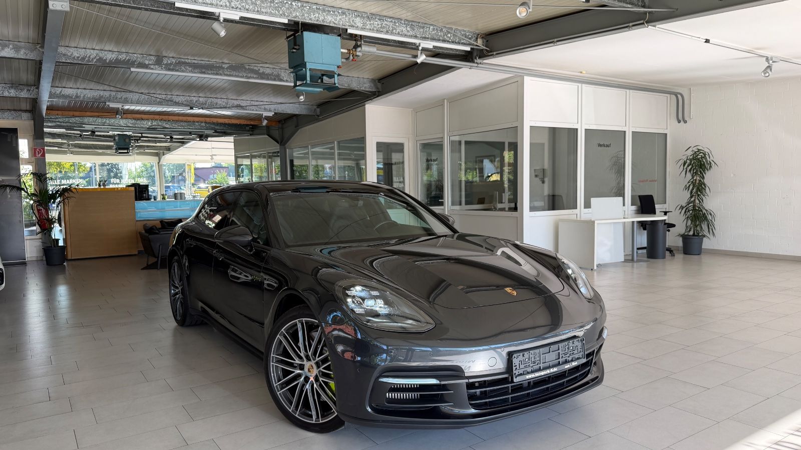 Porsche Panamera Sport Turismo 4 E-Hybrid| PANO | 1.HAND