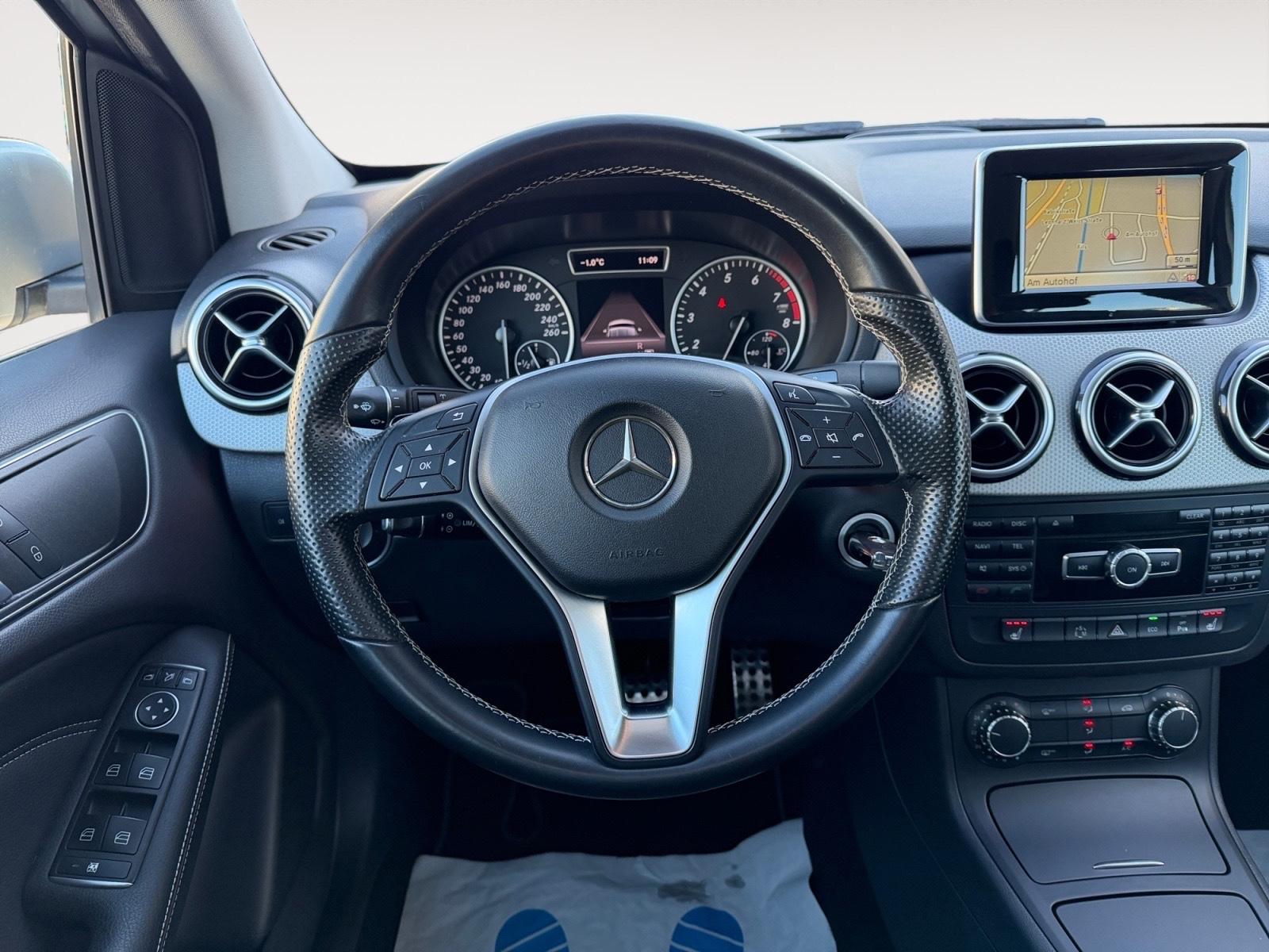 Mercedes-Benz B 180 CGI BE Automatik,Xenon,Distronic,SHZ,PTS