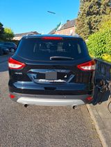 Ford Kuga 2,0 TDCi 2x4 110kW SYNC Edition SYNC Ed... - Ford Kuga aus 2016 mit Diesel-Antrieb: Navigationssystem, Geländewagen