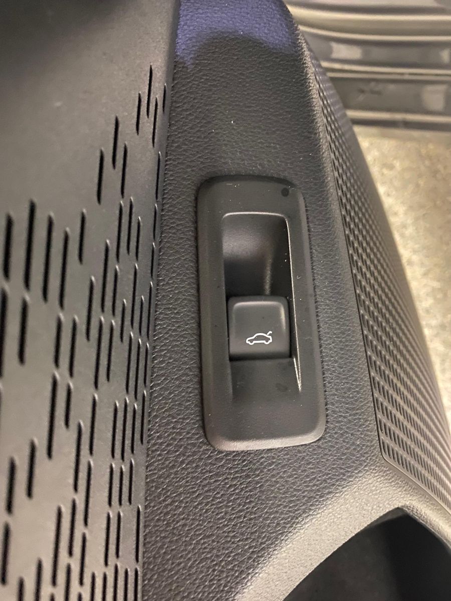Fahrzeugabbildung SKODA Octavia 2.0 TDI DSG Selection AHK+5J GAR+APP+ACC