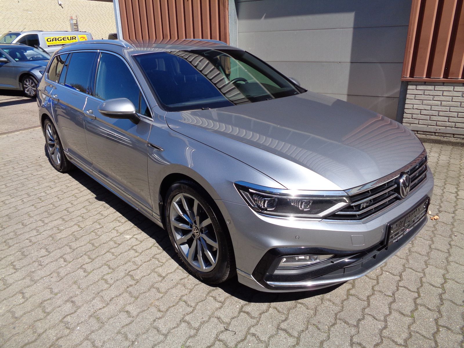 VW Passat Variant 2.0 TDI R-line, DSG, Leder