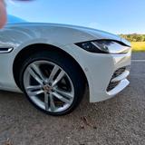 Jaguar JAGUAR XE AWD HSE Diesel - Jaguar XE: Hse