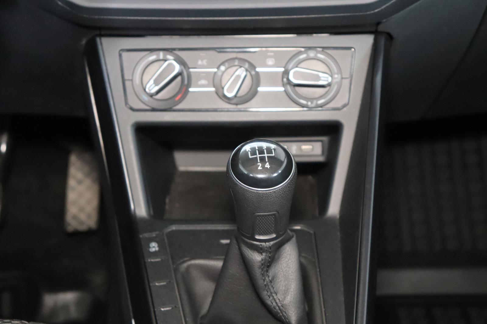 Volkswagen Polo VI 1.0 Trendline * Klima * PDC *, миниатюра 16
