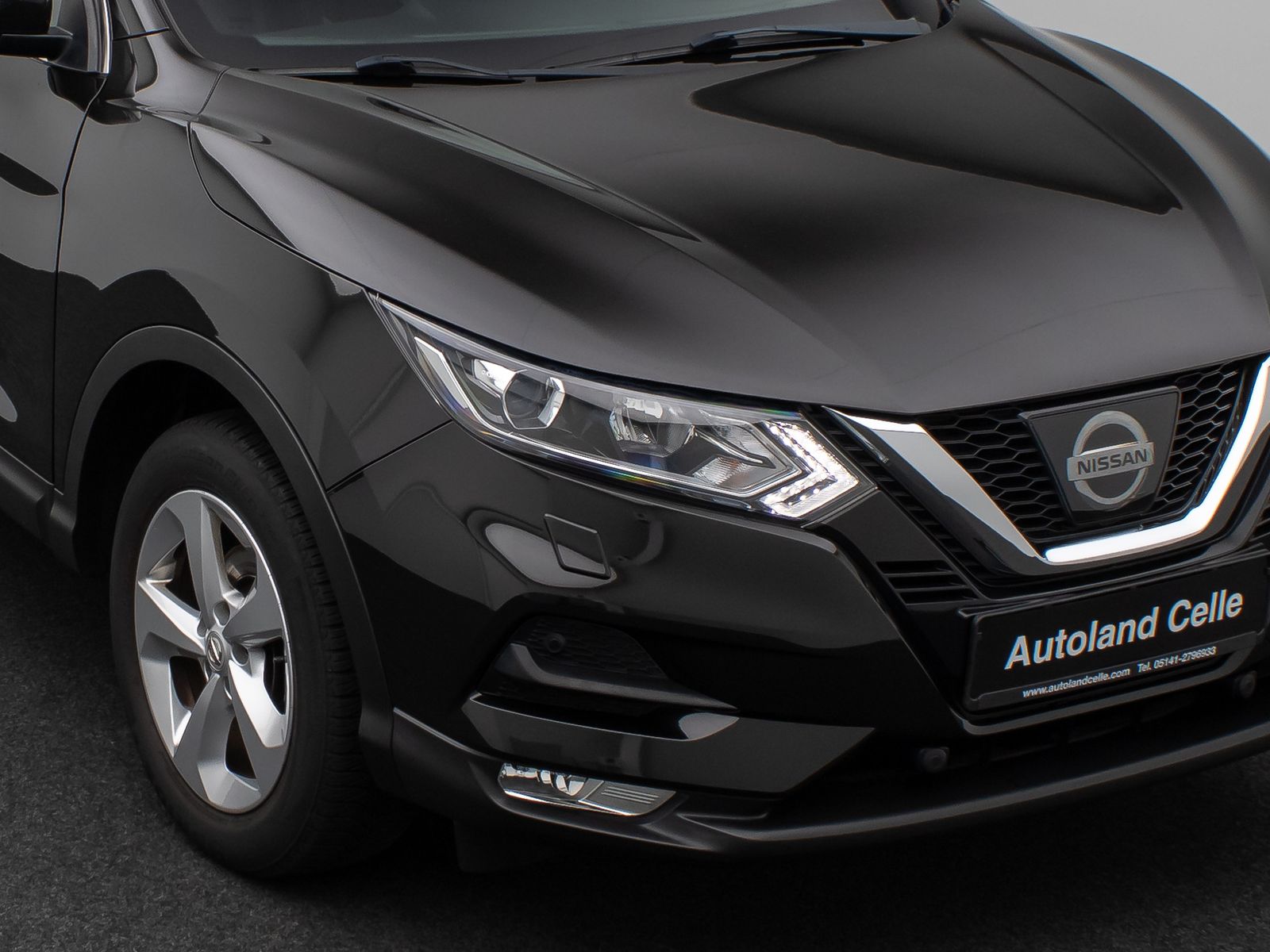 Fahrzeugabbildung Nissan Qashqai Acenta Panorama Kamera DAB Navi Xenon