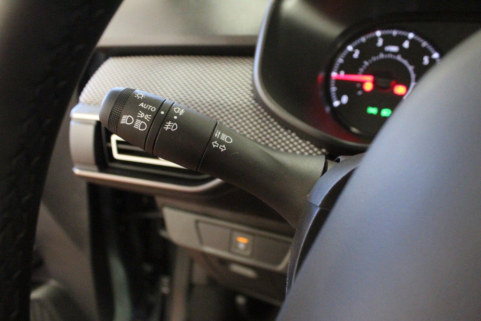 Fahrzeugabbildung Dacia Sandero TCe 90 auto Journey *Komfort-Paket*Sitzh