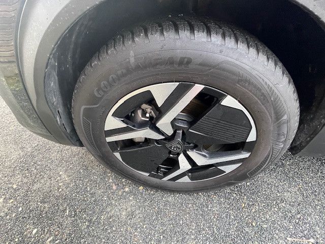 Fahrzeugabbildung Peugeot 2008 GT MHEV 145 e-DSC+Navi+Sitzhzg.+Apple+And