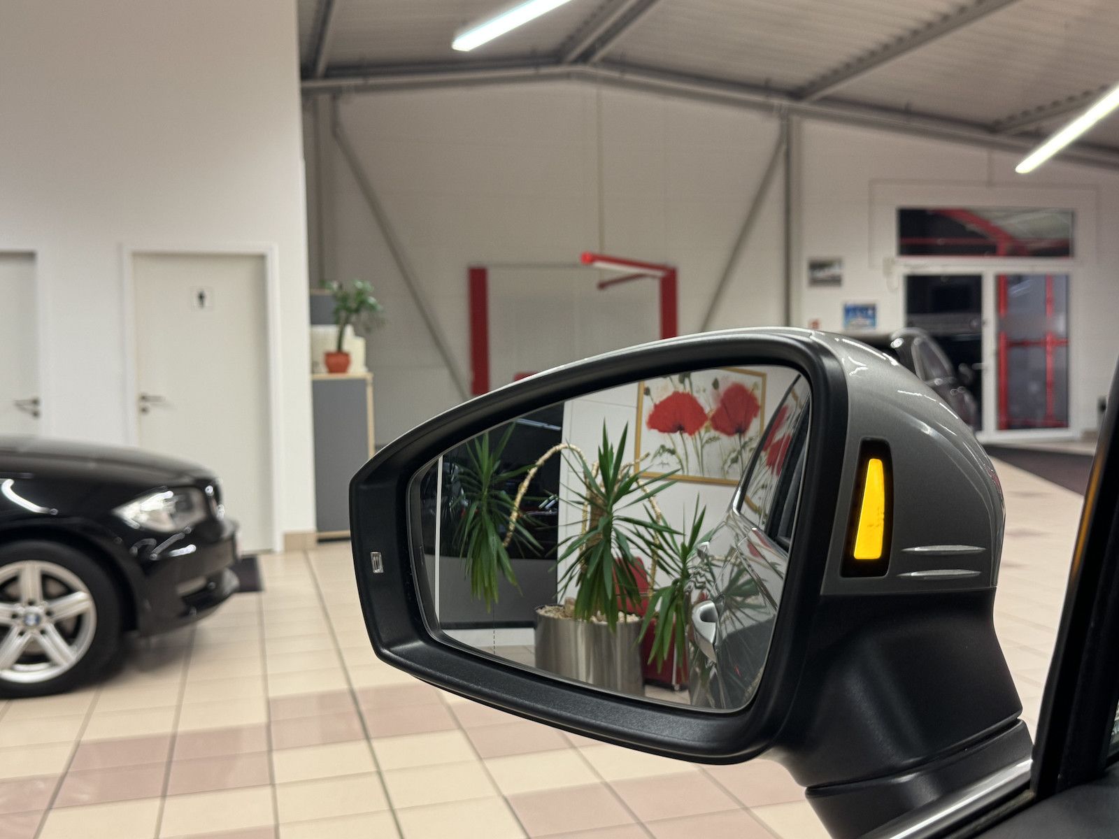 Fahrzeugabbildung Volkswagen Tiguan 2.0 TDI Join DSG/LED/Navi/Spur/VZE/Ahk