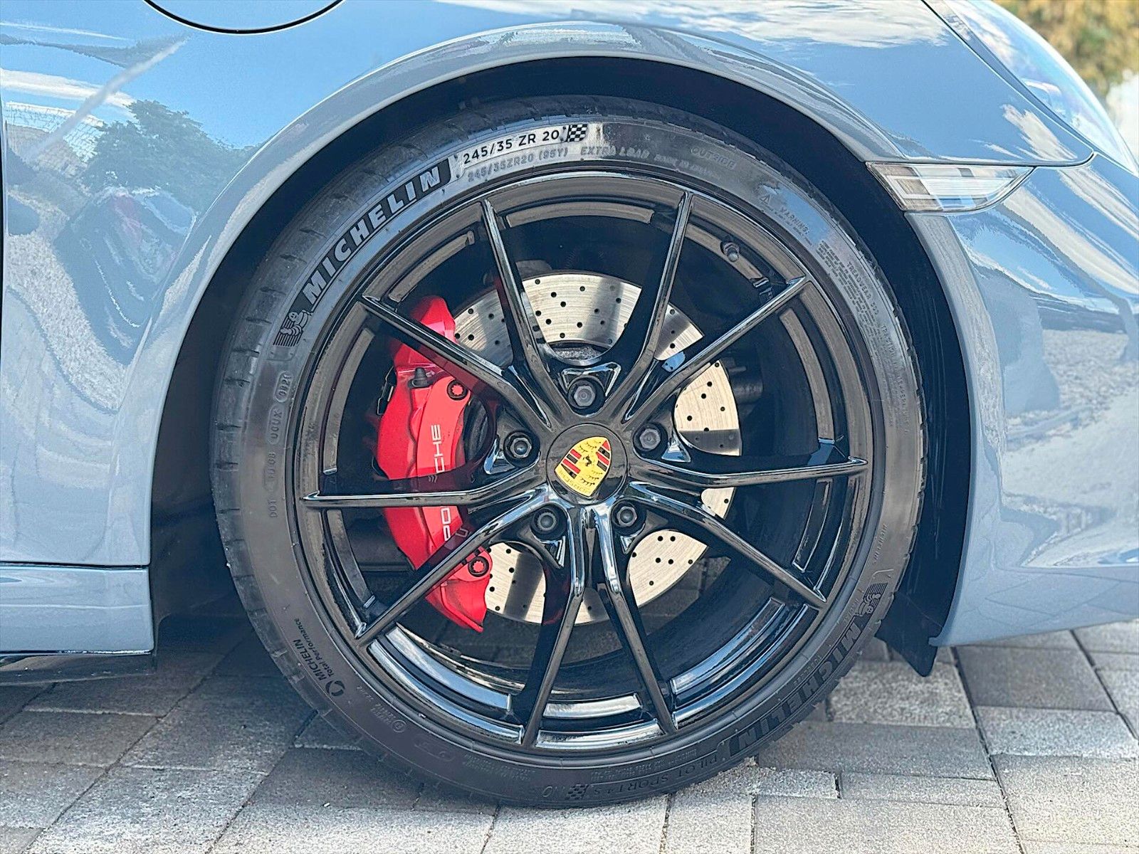 Fahrzeugabbildung Porsche 991.2 911 GTS Carrera 4S *Pano*LED*Keyless*BOSE*