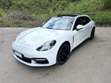 Porsche Panamera 4S Sport Turismo S - Porsche Panamera mit Benzin-Antrieb: Kombi