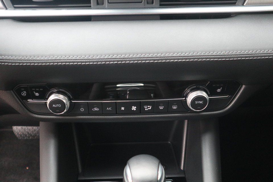 Fahrzeugabbildung Mazda 6 Exclusive-Line G-165 NAVI ACAA 360° MATRIX BOS
