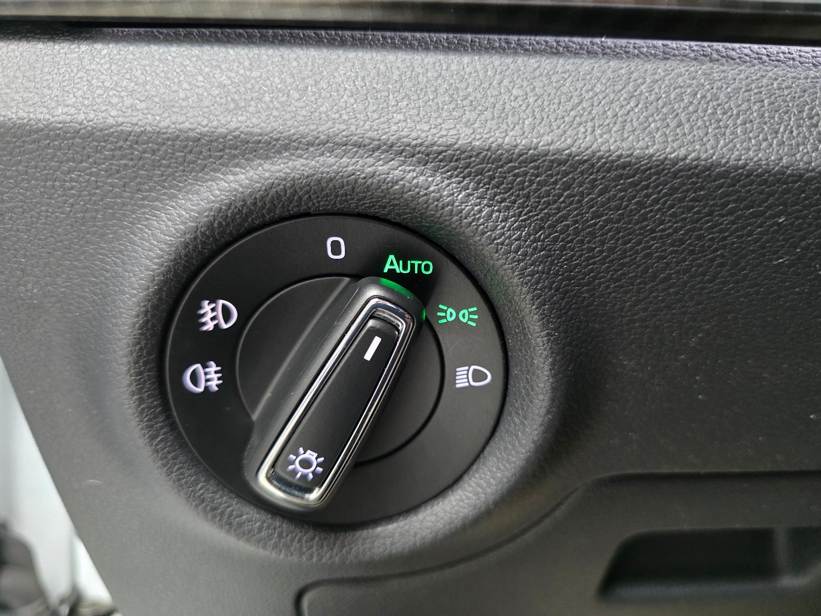Skoda Scala 1.5 TSI Monte Carlo|1.Hand|Pano|virtual co