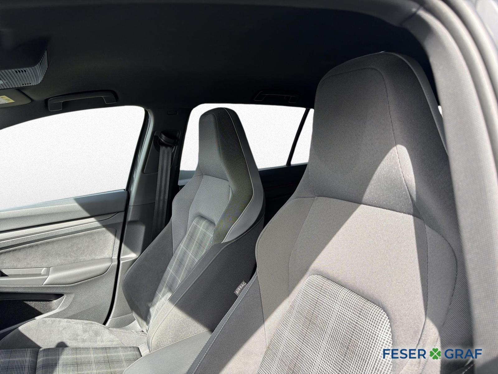 Volkswagen Golf VIII GTD 2.0 TDI DSG IQ LIGHT APP SHZ PDC, миниатюра 10