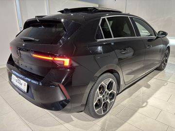 Fotografie 8 des Opel Astra 1.2 Turbo Automatik Ultimate Leder