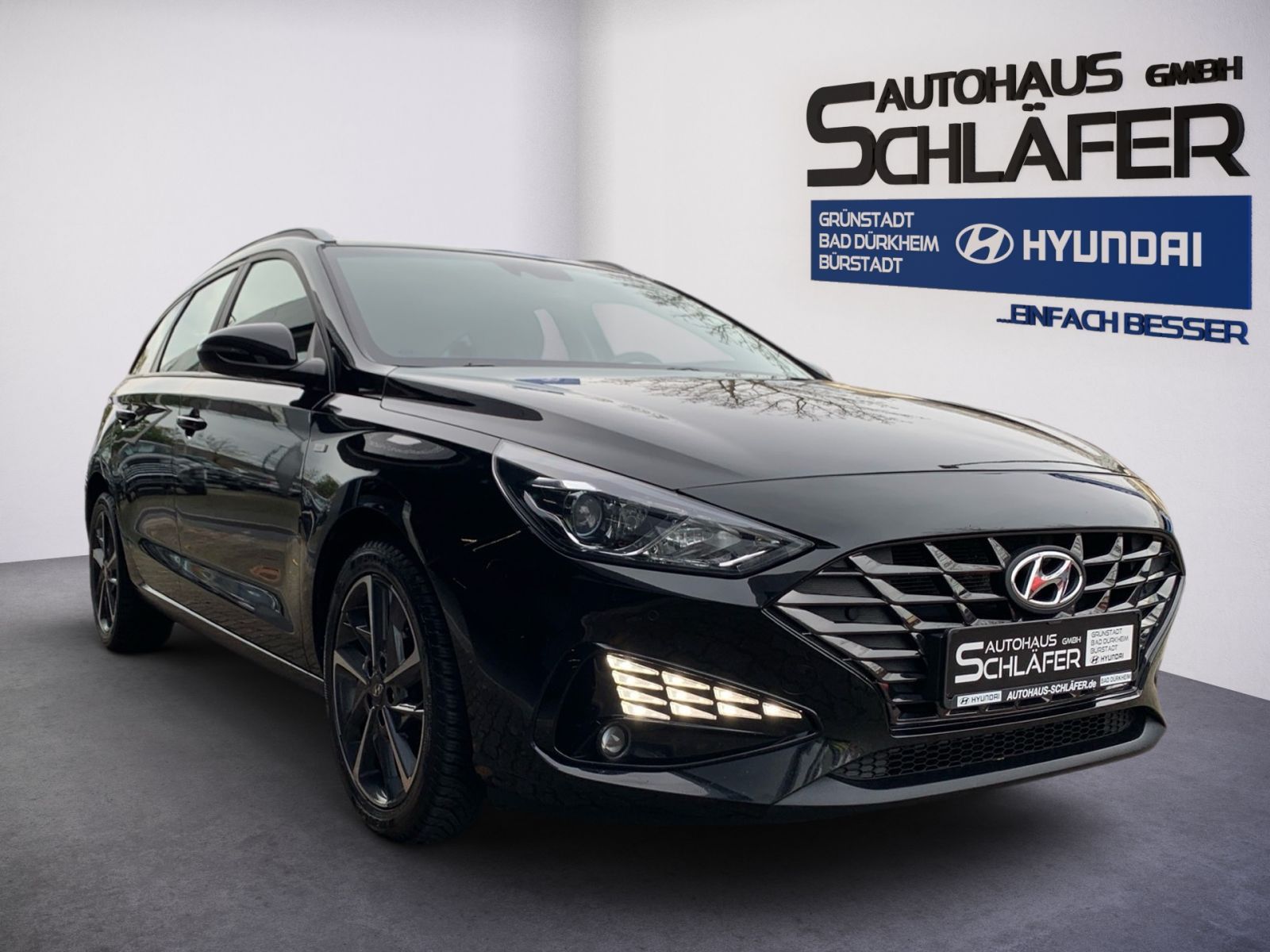 Fahrzeugabbildung Hyundai i30 Kombi 1.5 T-GDI 7-DCT Trend Mild-Hybrid Navi