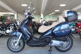 Piaggio Beverly 125 11kw/15PS Windschild Koffer Topcase - Piaggio Motorräder in Bochum