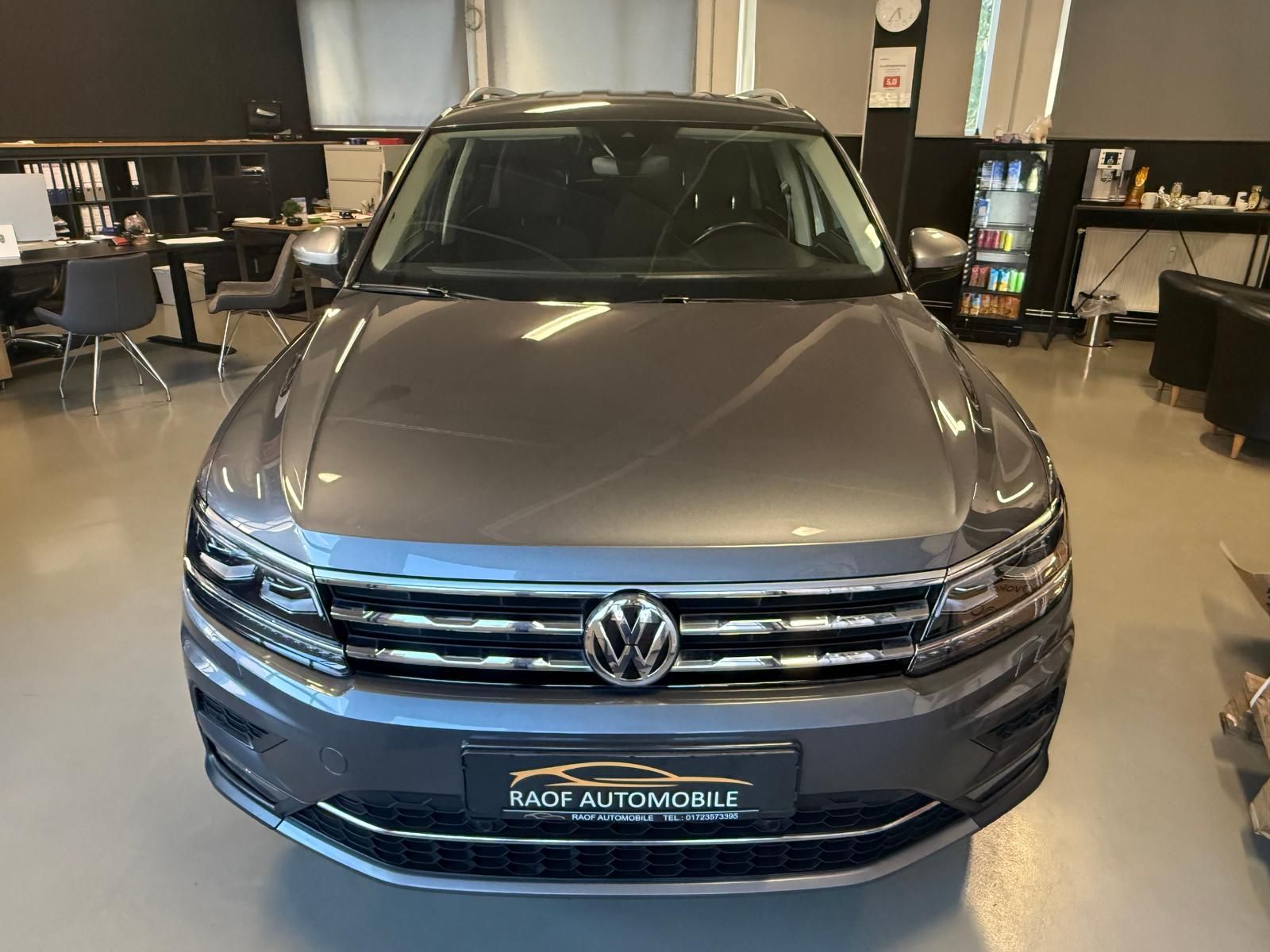 Volkswagen Tiguan Allspace 2.0 TDI Highline 4Motion 7SITZER imagem 3