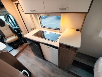 Fahrzeugabbildung Carado V-339 pro  Modell 2024