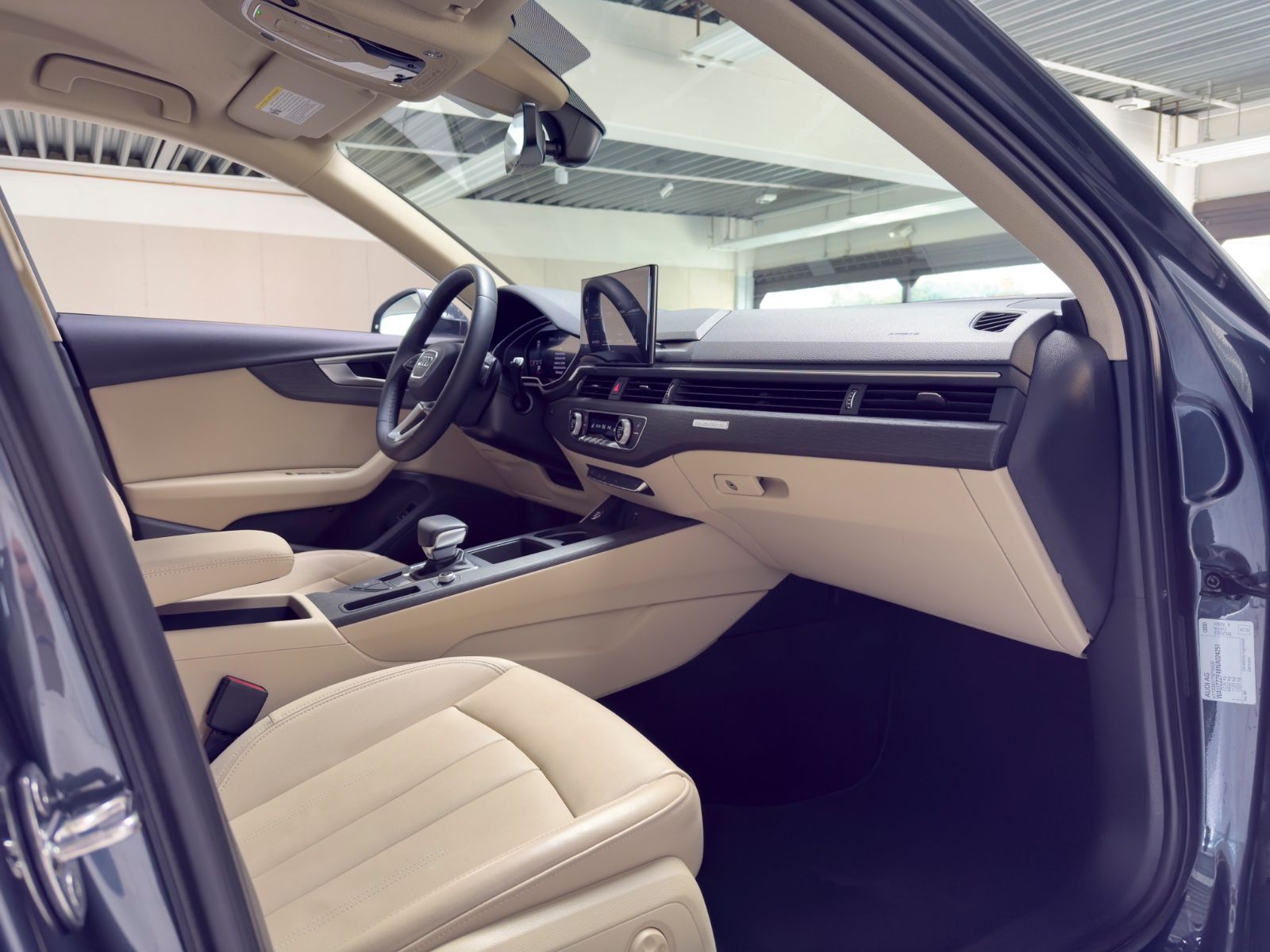 AUDI A4 — zdjęcie 30