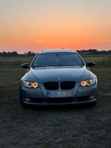 BMW E92 325i - BMW 325 aus 2006: Coupé, 325i