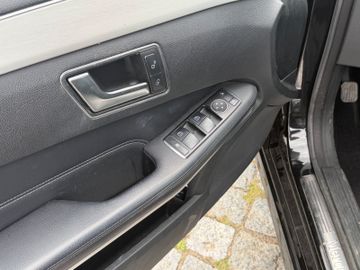 Mercedes E 200 - 8