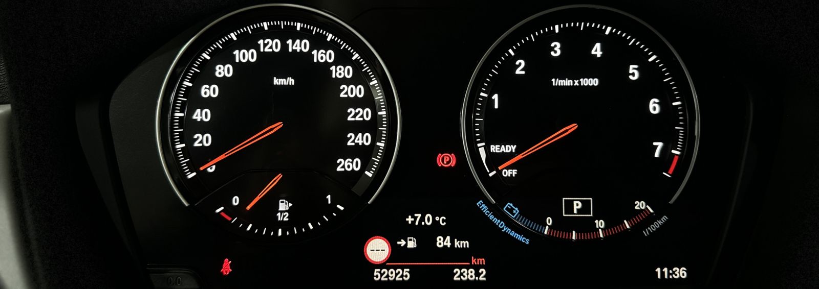 Fahrzeugabbildung BMW X1 sD18i Parkassist Navi LED Geschwindigkeitsreg