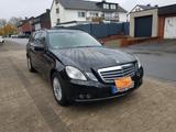 Mercedes-Benz E 200 CDI T BlueEFFICIENCY - - Mercedes-Benz E 200: Cdi Blueefficiency