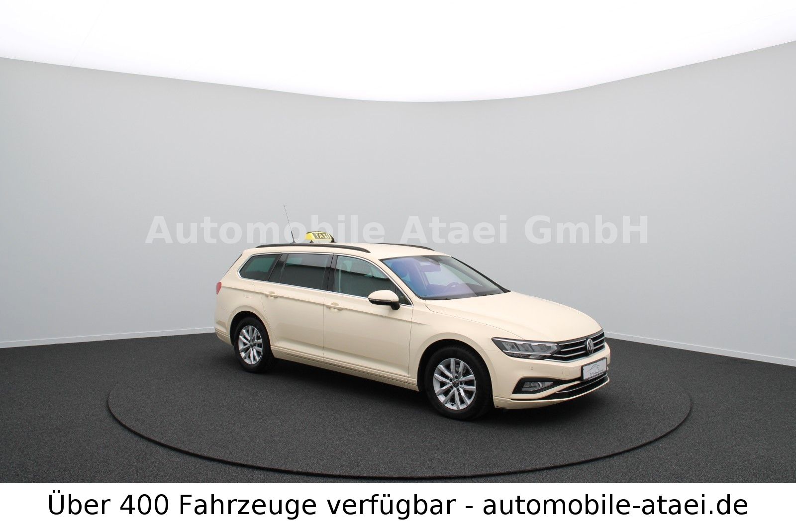 Fahrzeugabbildung Volkswagen Passat Variant Business *Taxi* TAXAMETER (7908)