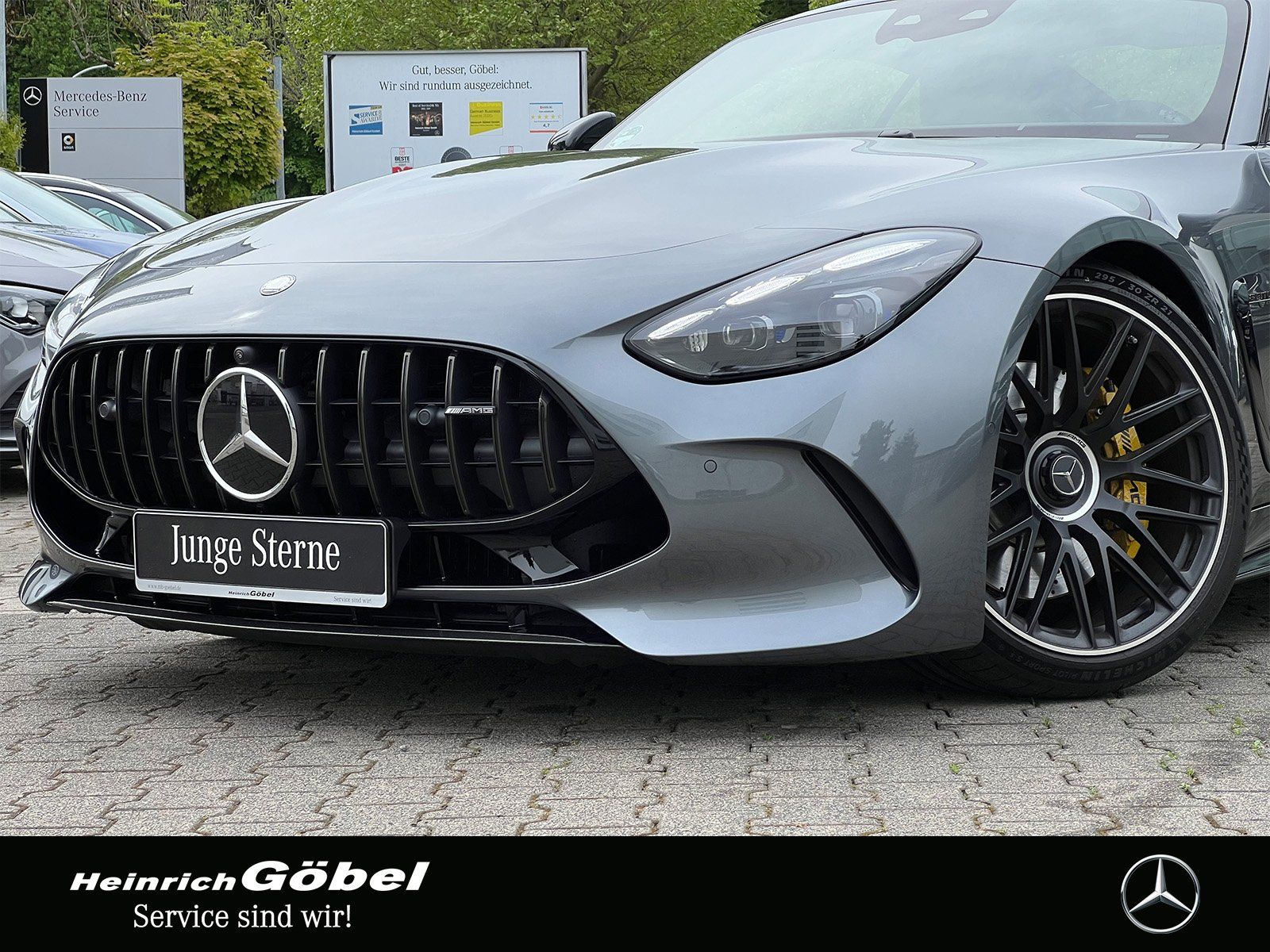 Fahrzeugabbildung Mercedes-Benz AMG GT 63 4M+ PREMIUM+ PANO HUD BURMESTER DISTRO
