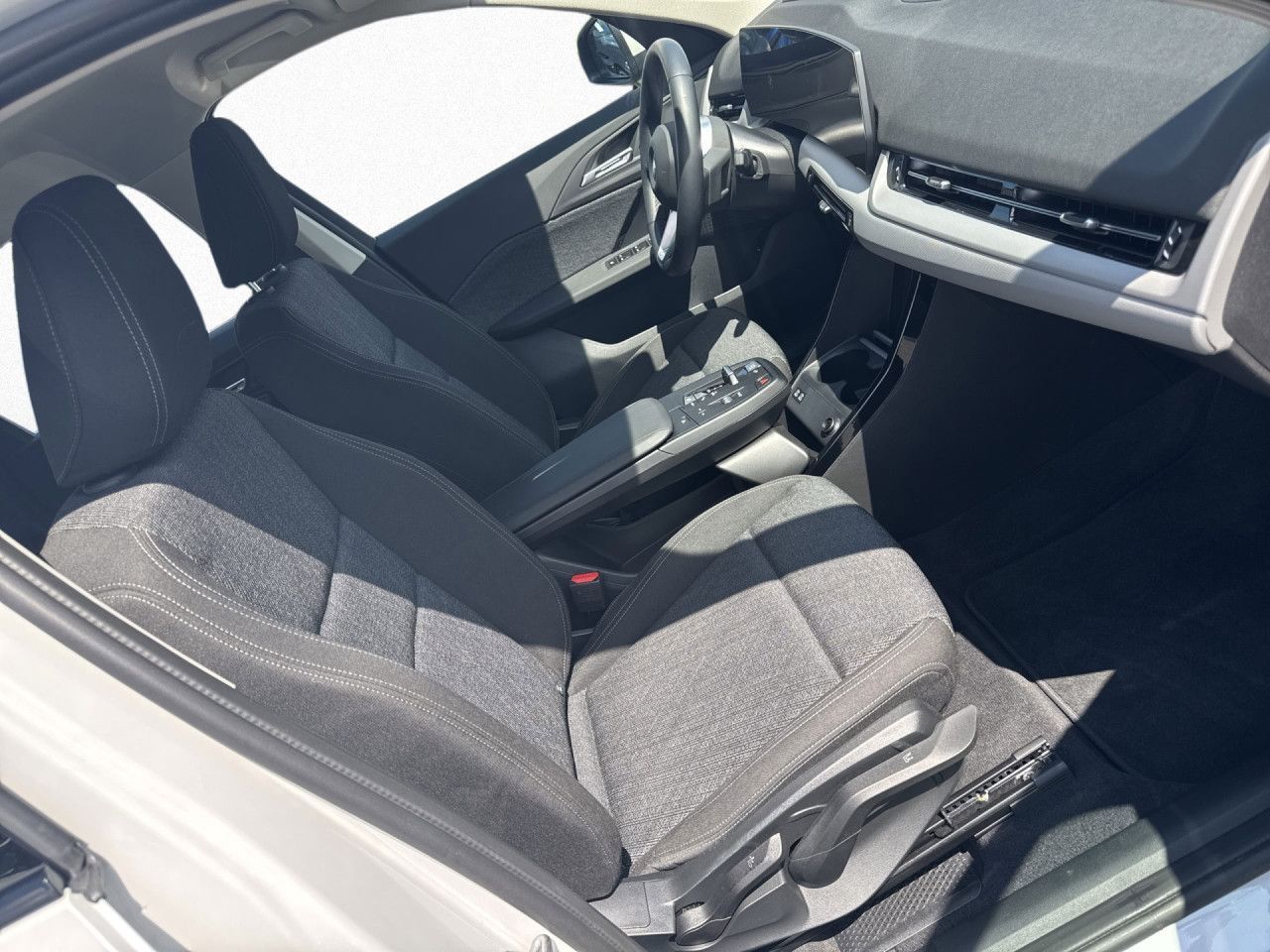 BMW X1 xDrive23i AdLED,AHK,360°,H/K,HUD,DAPro,KomZu foto 9