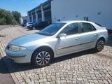 Renault Laguna - Renault Laguna mit Benzin-Antrieb: Automatik