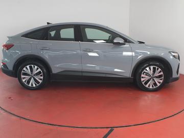 صورة مصغرة 30 لـ 2024 AUDI Q4 E-TRON