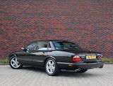 Jaguar XJR 4.0 V8 - Jaguar XJR: 4.0
