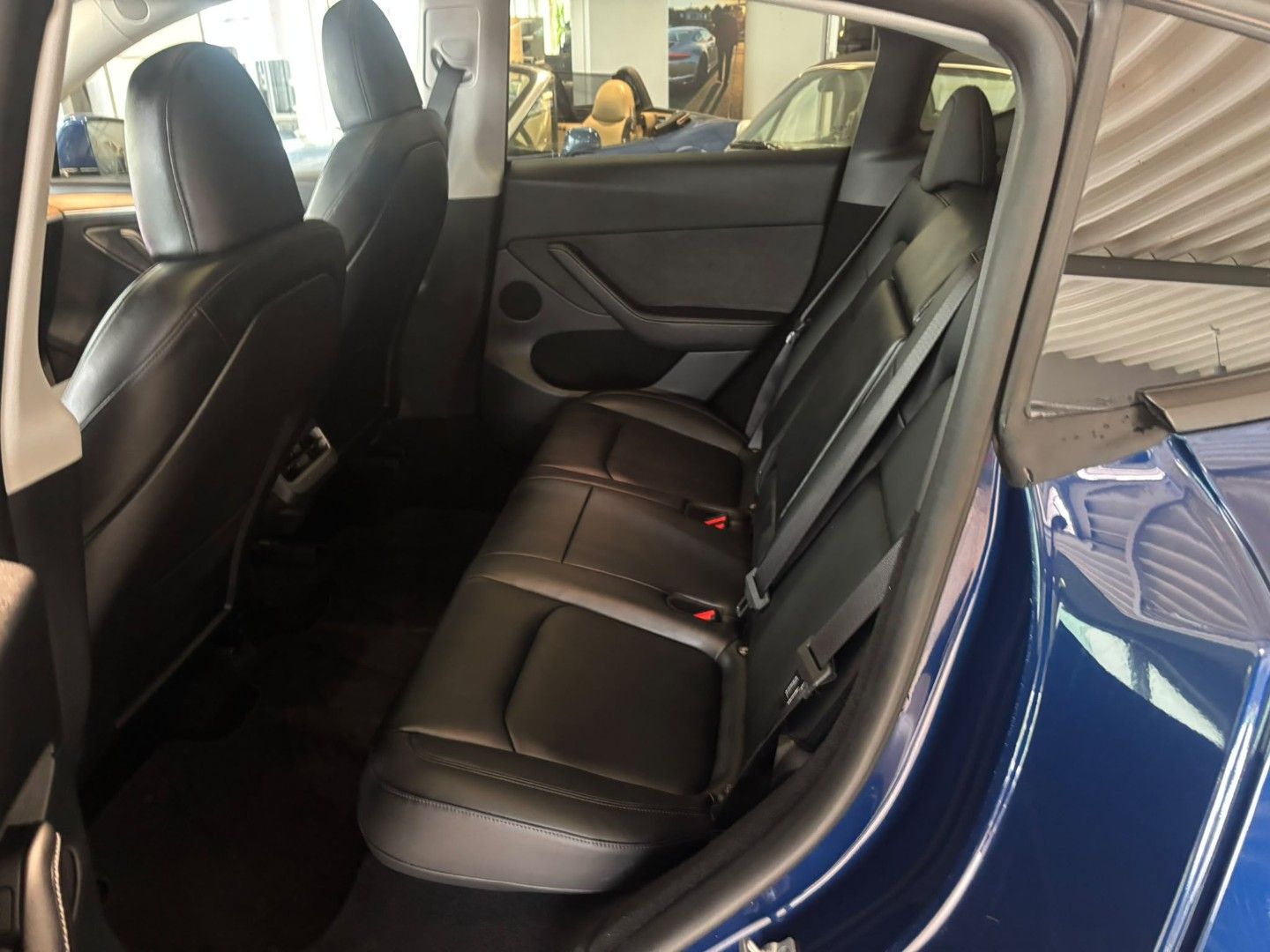 Tesla Model Y RWD foto 9