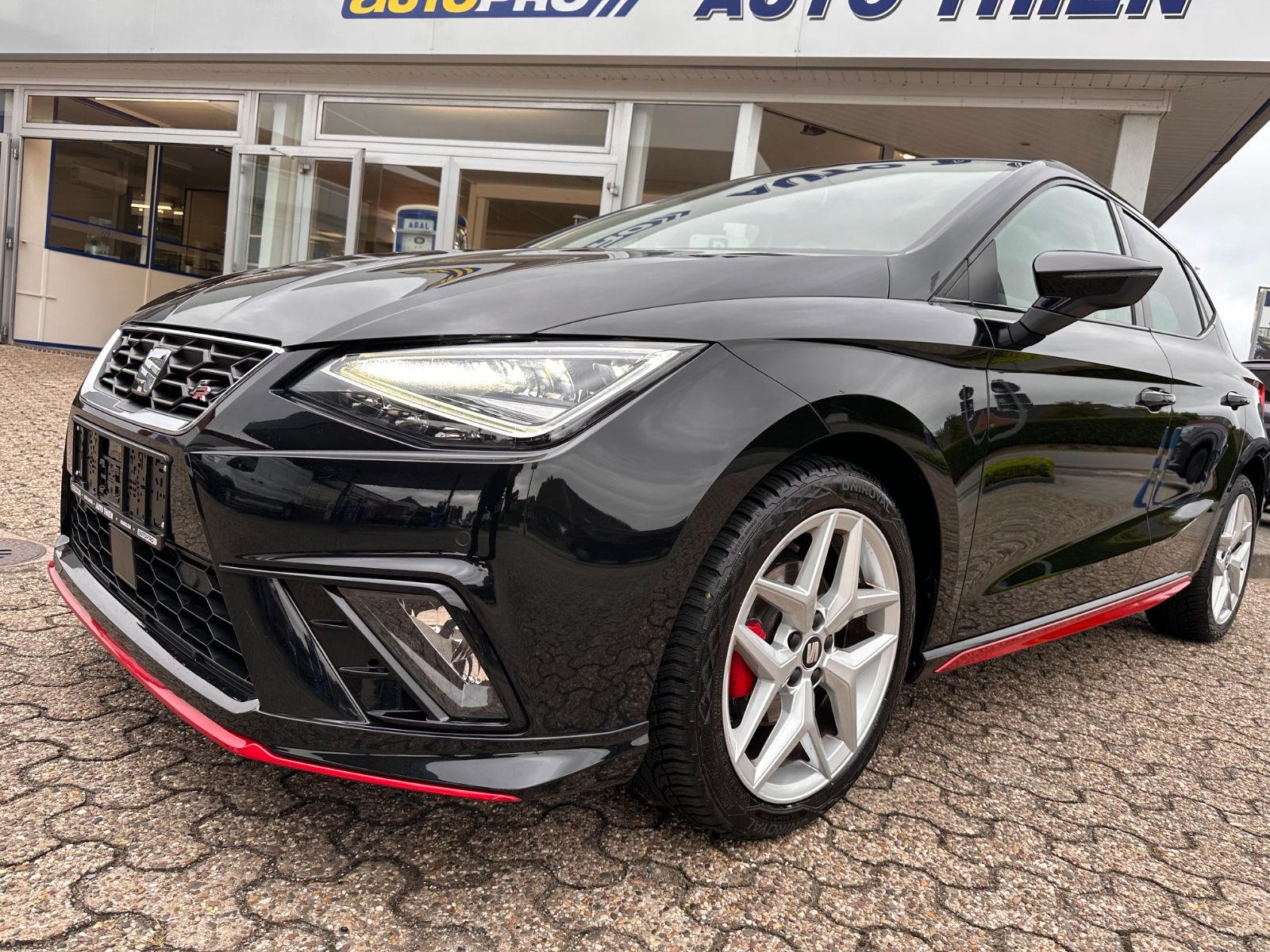 Fahrzeugabbildung SEAT Ibiza FR 1.0 TSI DSG Sportline/ACC/LED/Kamera