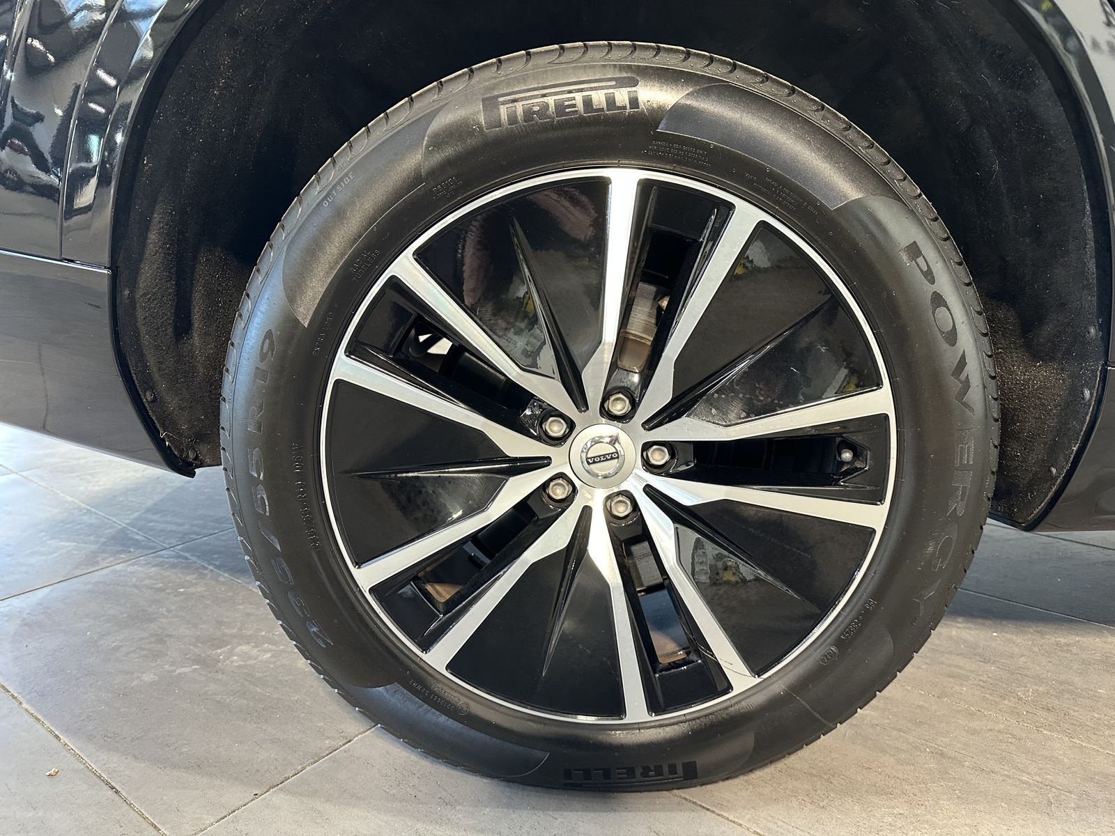 Fahrzeugabbildung Volvo XC90 T8 AWD Inscription 7-Sitzer NAV+LED+VC+PANO