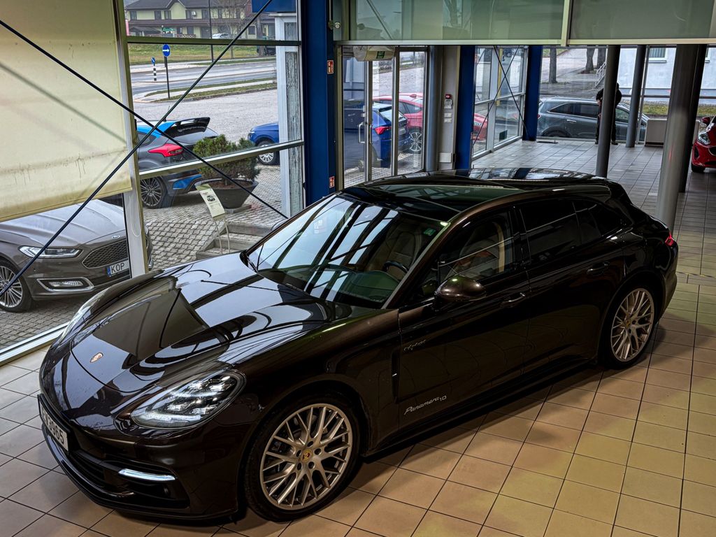 Image of Porsche Panamera