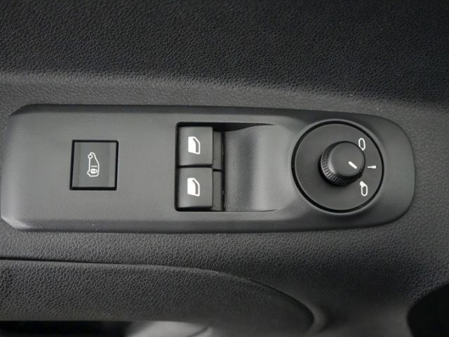 Combo E CARGO EDITION+NAVI+PARKPILOT HIN.+AHK+KE