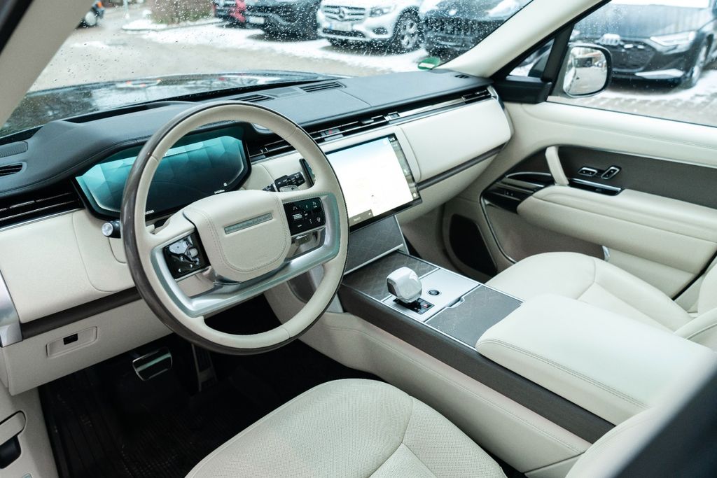 LAND ROVER Range Rover SV / 360° / PANO / LWB / P615 / 23" LAND ROVER Range Rover SV / 360° / PANO / LWB / P615 / 23"