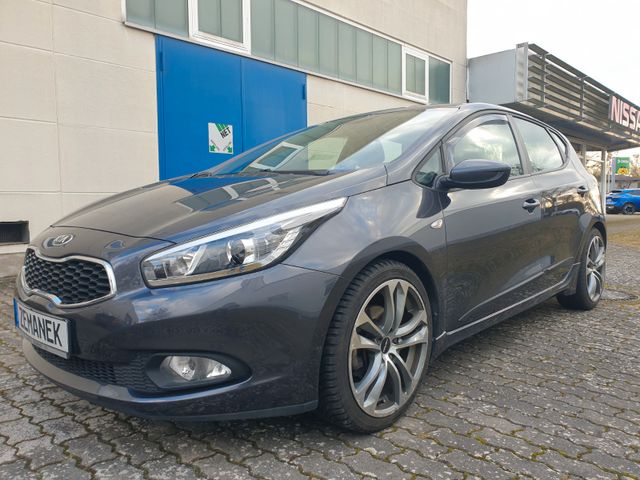 Kia cee'd / Ceed