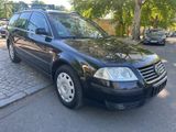 Volkswagen Passat 1.8 T Comfortline Family - Volkswagen Passat aus 2003: Kombi