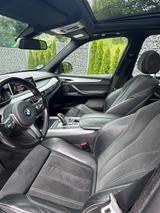 BMW X5 xDrive40d  - silberne BMW X5