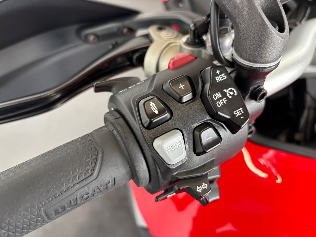 Fahrzeugabbildung Ducati MULTISTRADA V4 S *RADAR *SERVICE NEU