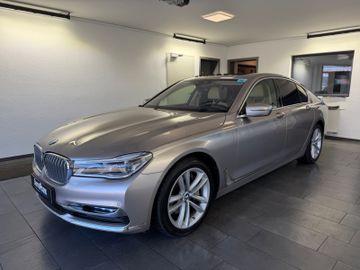 BMW 750 - 1
