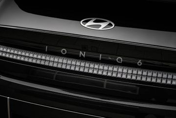 Fahrzeugabbildung Hyundai IONIQ 6 RWD 77,4kWh UNIQ digitale Außenspiegel G