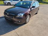 Toyota Avensis Combi 2.0 D-4D - - Toyota Avensis aus 2007: Kombi