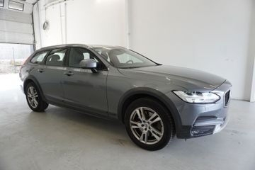 Volvo V90 Cross Country - 4