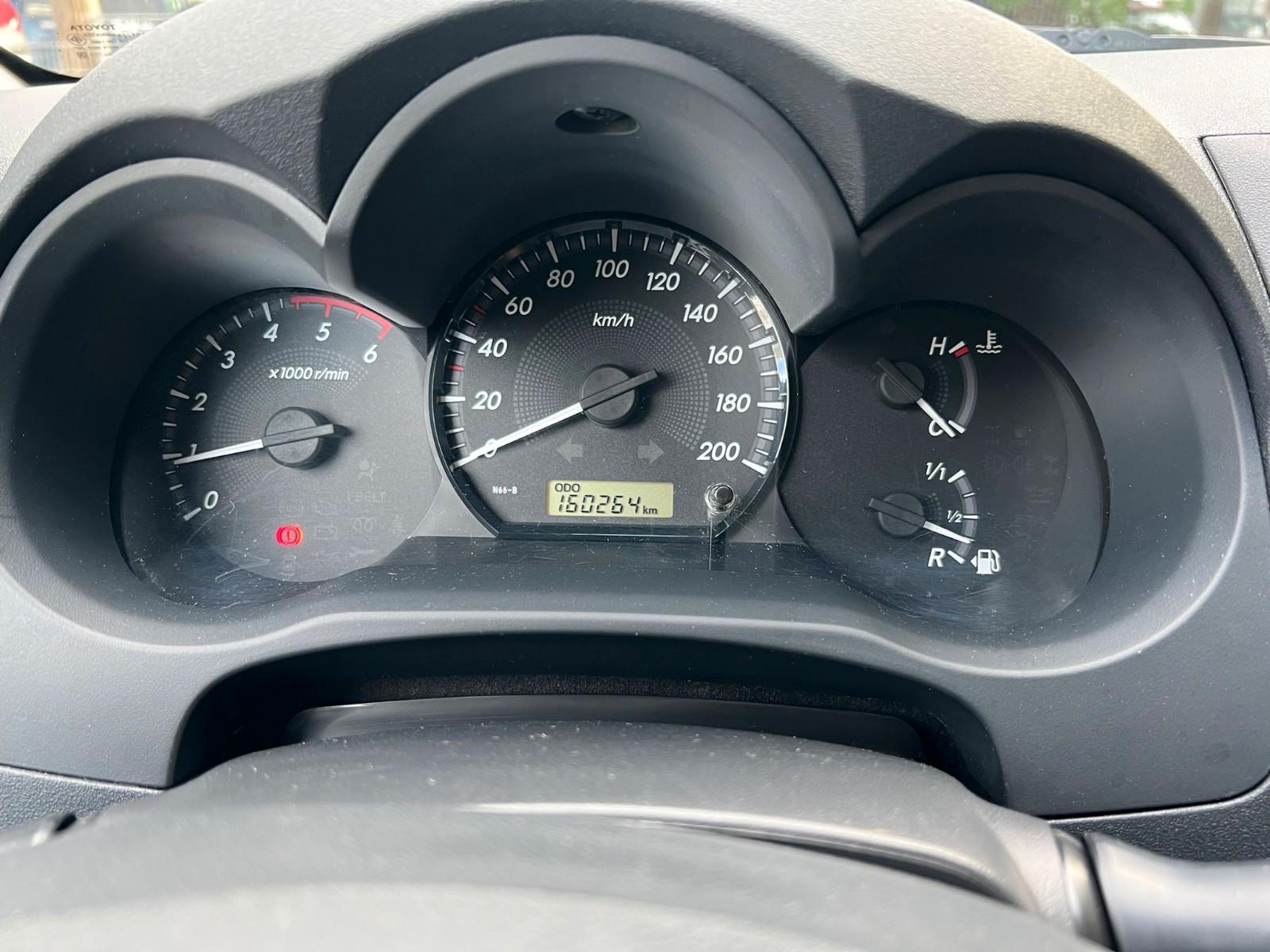 Toyota Hilux 2011 — photo 15
